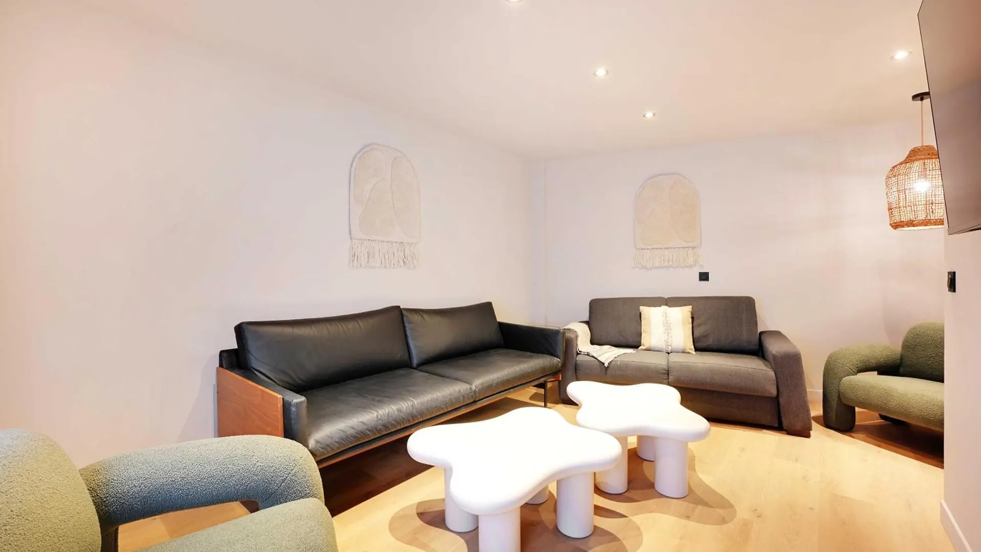 Magnificent Apt - 3Bd-10P - Buttes Aux Cailles Paris 0*,  France